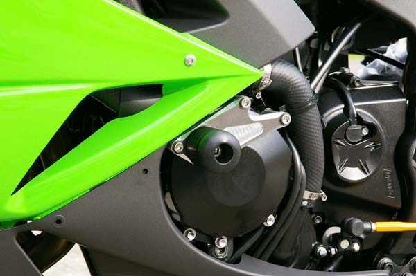 ベビーフェイス zx6r用 フレームスライダー 右側のみ