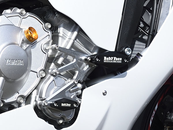 正規品／BATTLE FACTORY YZF-R1 スライダー類 クラッシュプロテクター カラー：黒 バトルファクトリー バイク