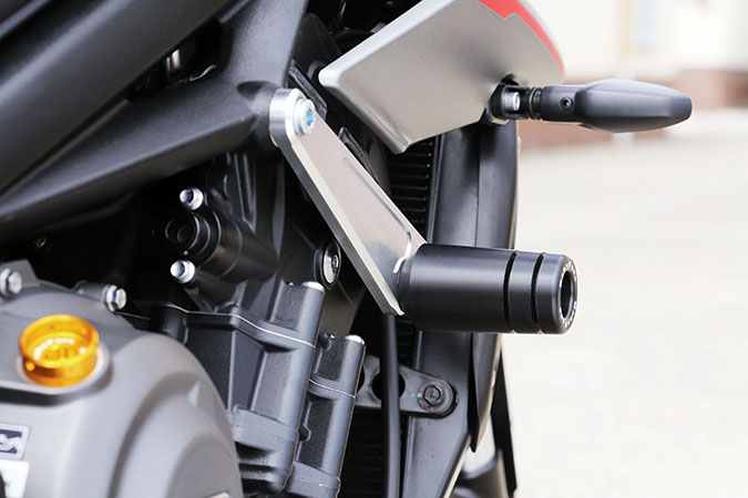 超特価SALE開催 IRIS SELECTIONエンジンガード Bonamici Triumph Street Triple 675 Rearsets  13-17 並行輸入品