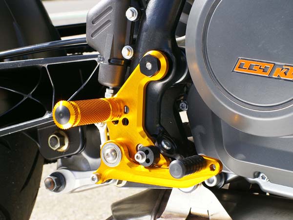 KTM 690 DUKE2012- 用バックステップ【st-ktm690-a】